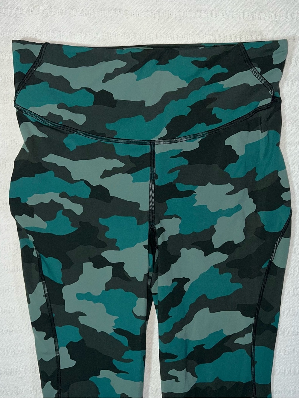 Lululemon Base Pace High Rise Running Tight 25" Womens 8 Camo Gym Active - Picture 5 of 8